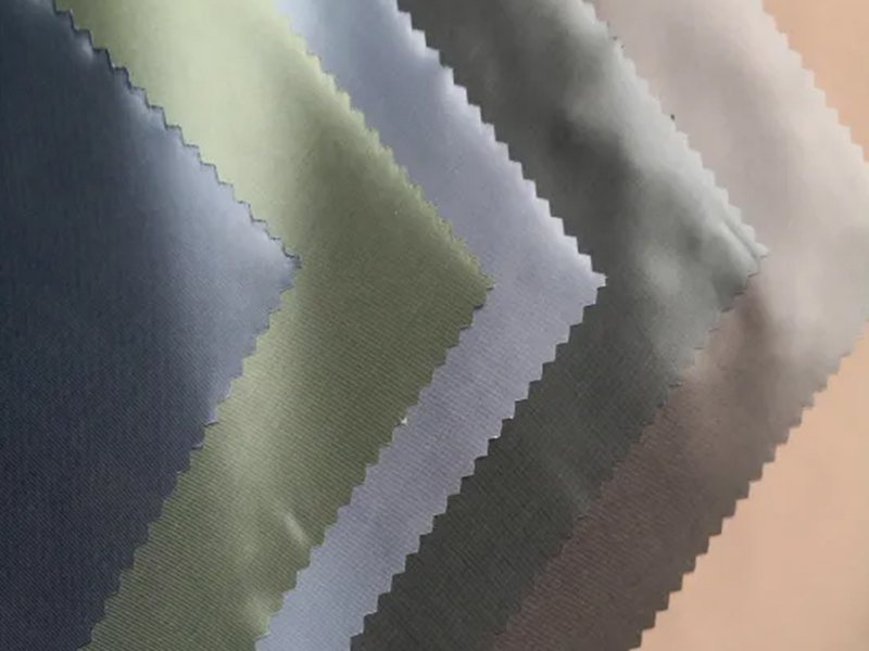 Indian Market Virgin 210t Polyester Taffeta مع 0.18mm PVC المغلفة لمعطف واق من المطر